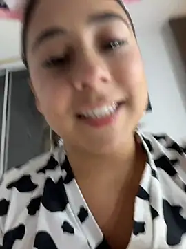 Chat XXX ao vivo de MelodyRey__