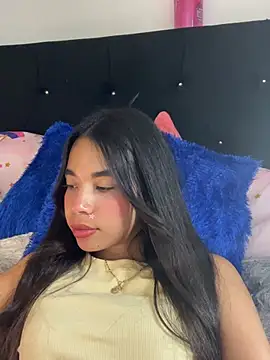 Czat XXX na żywo – Milleradhara24