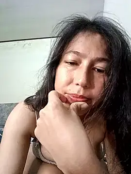 Chat XXX en directo de 2HotAsain4u