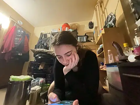 Snowbunnycake_131 Chat XXX live