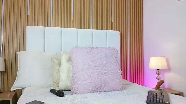 AnnadirtyXo 现场XXX聊天