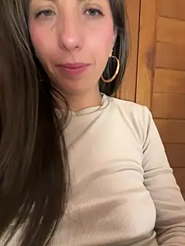CamiKlein Adlı Modelin Canlı XXX Sohbeti