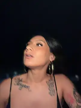 XXX chat uživo modela FerrariFrench