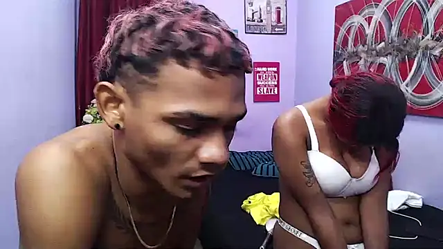 Chatroom XXX en direct de black_twinks