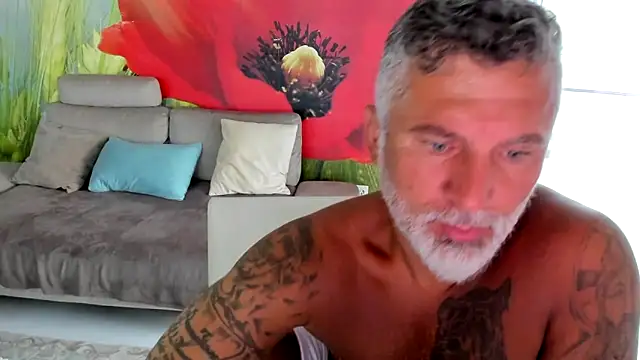 XXX chat uživo modela BlowMyXXL