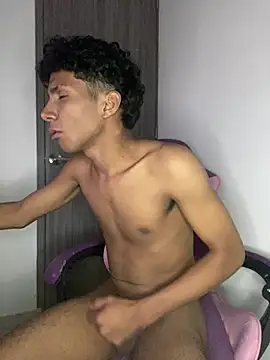 Chat +18 de Fabi_Granado ao vivo