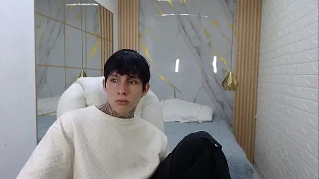 XXX chat uživo modela Cry_thereal