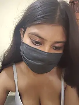RAGNI-Love Adlı Modelin Canlı XXX Sohbeti