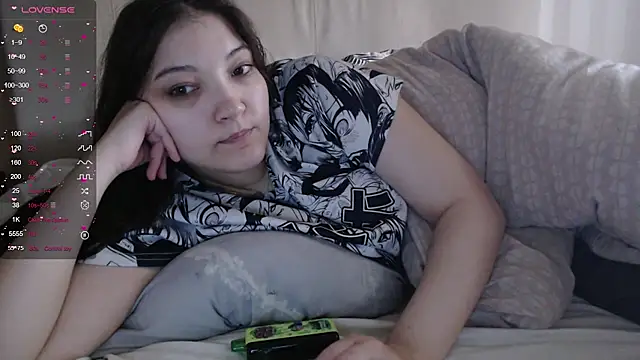 AlisaDevis Pertunjukan Webcam