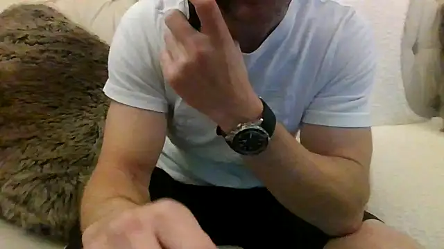 HotStraightDude – Naživo XXX chat