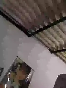 Chat +18 de elchocorramit ao vivo