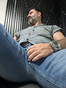Hairy_Dad86のライブXXXチャット