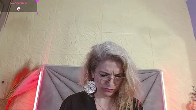 Chat +18 de Esmeralda_oikos ao vivo