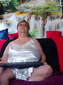 QueenPammy1 live XXX chat