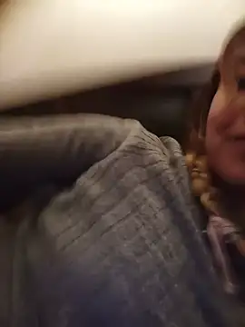 XXX chat uživo modela Lili_Valkova
