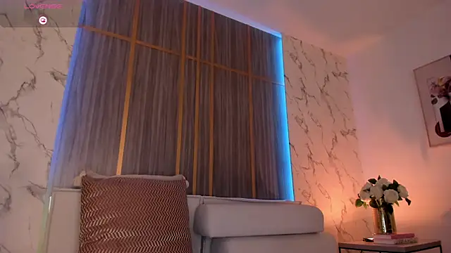 Chat XXX en directo de IsabellaAllen