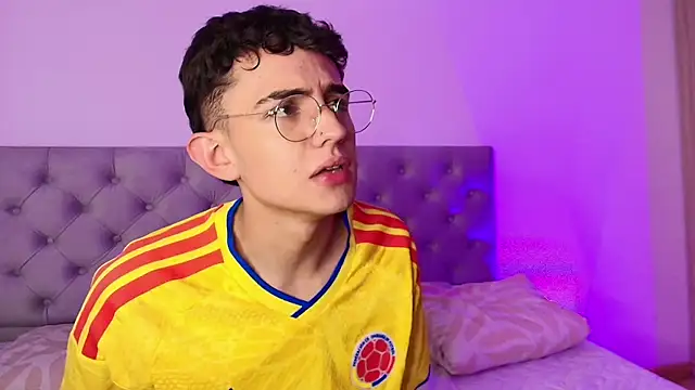 Онлайн чат XXX Eithan__wolf