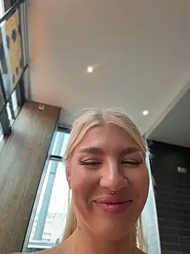 XXX chat uživo modela NewLale
