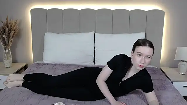 MarliinNova XXX чат на живо