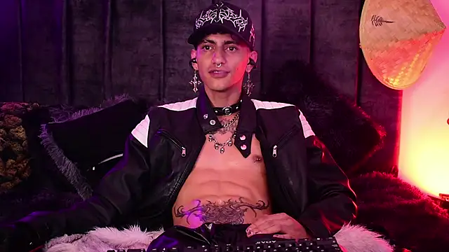 XXX chat uživo modela DemonKush--