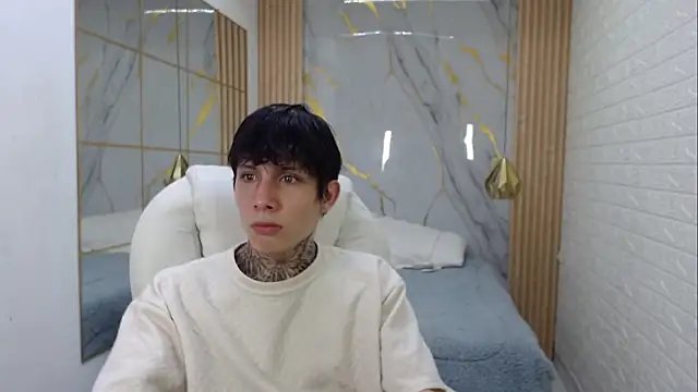 XXX chat uživo modela Cry_thereal