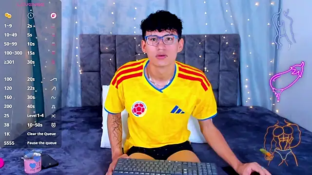 NicolasTorrez 网络视讯表演