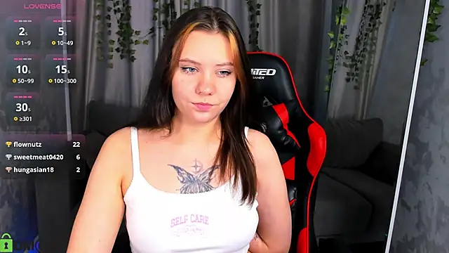 Lisa_Reevess' Live XXX Chat