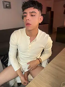 Chatroom XXX en direct de aronnhidden