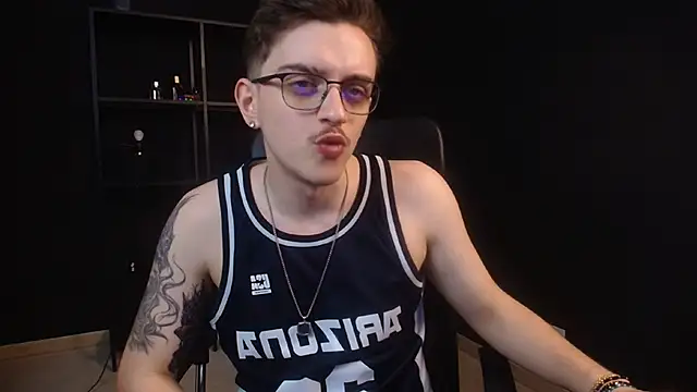 Chat XXX Live FelixStarkk