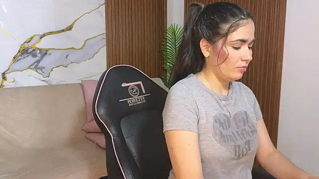 Czat XXX na żywo – Loren_Tay
