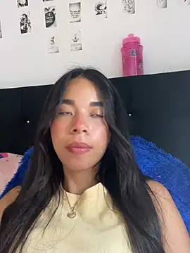 Chat XXX Live Milleradhara24