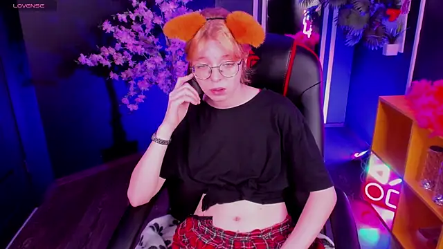 Chat XXX en directo de FoxxyyPolly