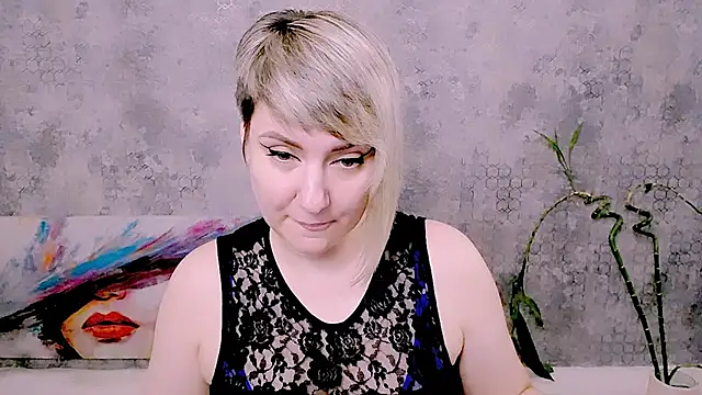 Djullia's Live XXX Chat
