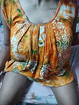 radhikagupta345's Live XXX Chat