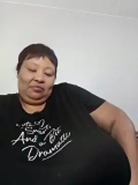 nancy111 Chat XXX in diretta