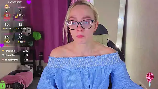 R0cket_bunny live XXX chat