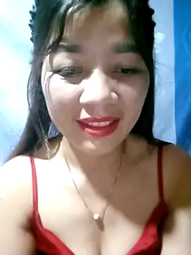 Yiyi102300 live XXX chat