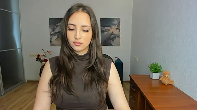 Chat +18 de Effy_Royse ao vivo