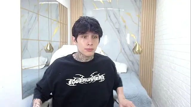 Cry_thereal's Live XXX Chat