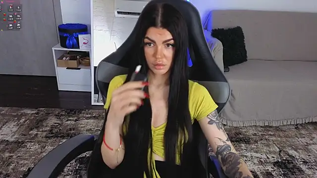 AnacondaOnn's Live XXX Chat