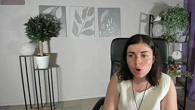 MartaEdams' Live XXX Chat