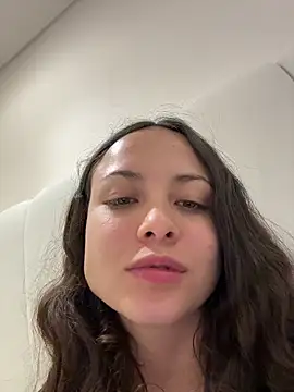 Megan_Rodrigo 现场XXX聊天