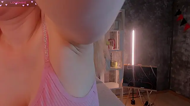 Shiny_LissのライブXXXチャット