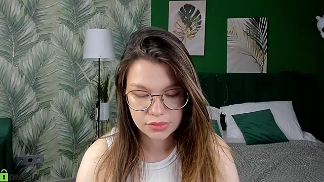Alice_Ruby1 Adlı Modelin Canlı XXX Sohbeti