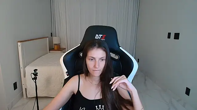 upssnowyn Live XXX chat