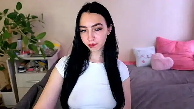 WildKittenX_ élő XXX-chatje
