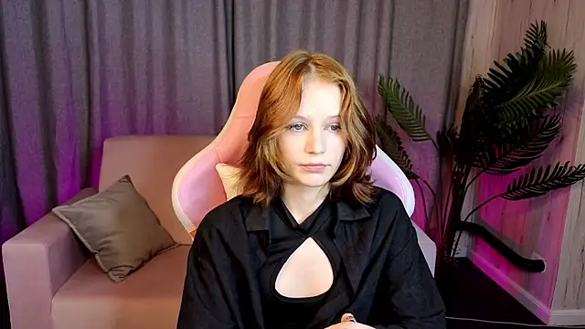 Chat XXX en directo de AliceJohansone