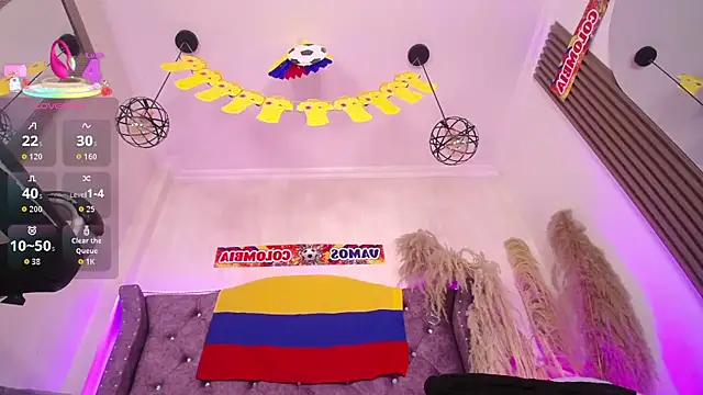 Amara_Davis1 现场XXX聊天