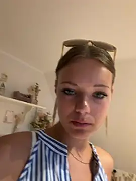 SophiaWestend Adlı Modelin Web Kamerası Şovu