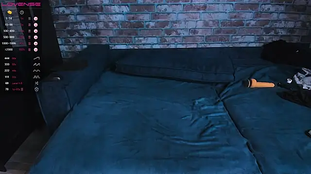XXX chat uživo modela mark_normal